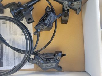 SHIMANO SLX 4PISTON BRAKES