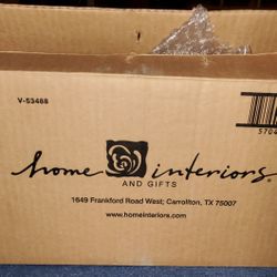 New In Box Reindeer Table Decoration