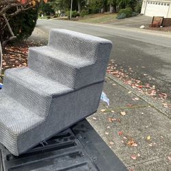 Pet Dog Cat Kitty Stairs Lightweight Hard Foam Steps 18” High House Home Couch Bed like New