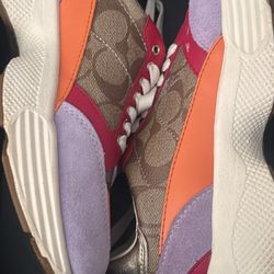 Coach Sig Tech Runner