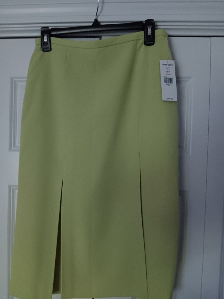 Karen Scott Skirt Size 8