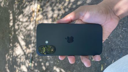 iPhone 16