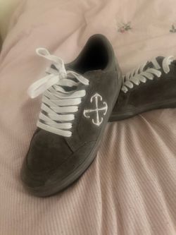 Off Withe  tennis shoes