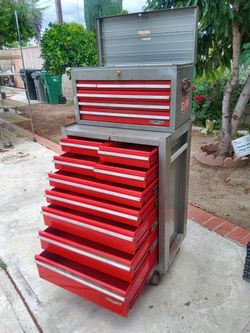 Craftsman tools box