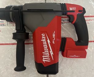 Milwaukee rotary hammer