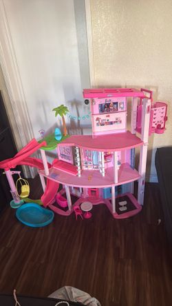 Barbie dream house