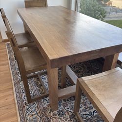 Pottery Barn “Reed” Extendable Table w/4 Chairs and Bench 