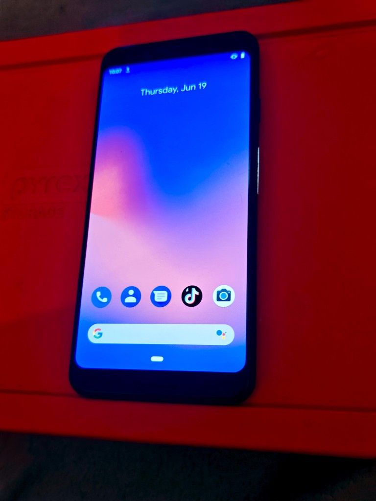 Google Pixel 3 Smartphone 64 Gigabytes