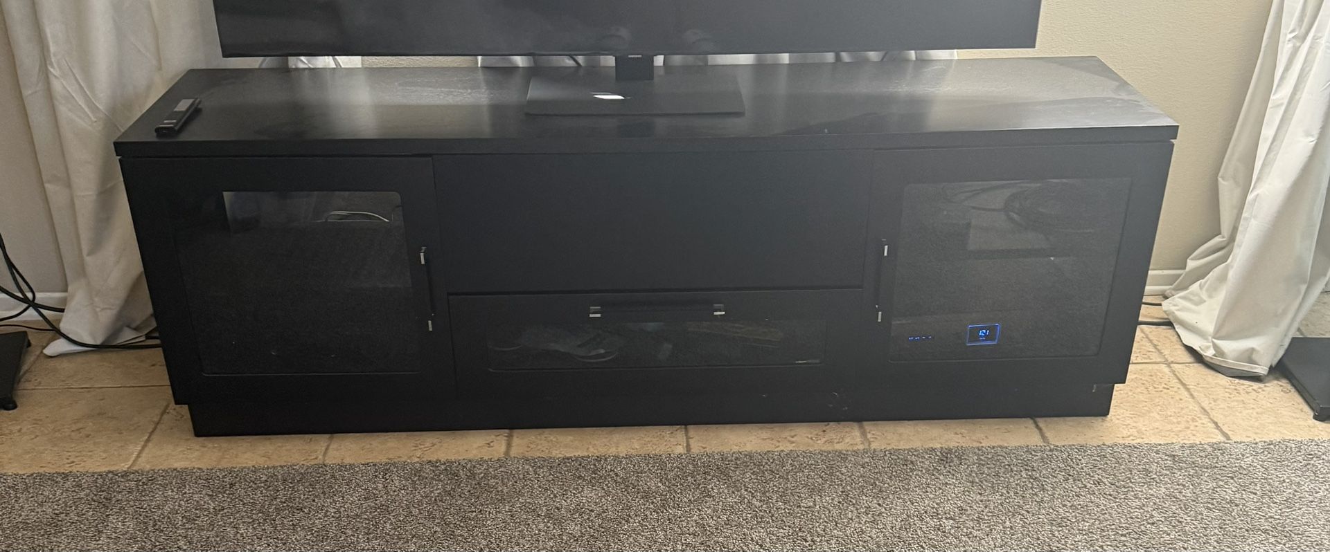 FREE ———TV Entertainment Center 70inch Length