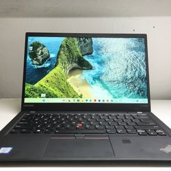 **Lenovo X1 Carbon Core i5 w/Microsoft Office ** *Windows 11 Pro Full Activate. **Price $240 **