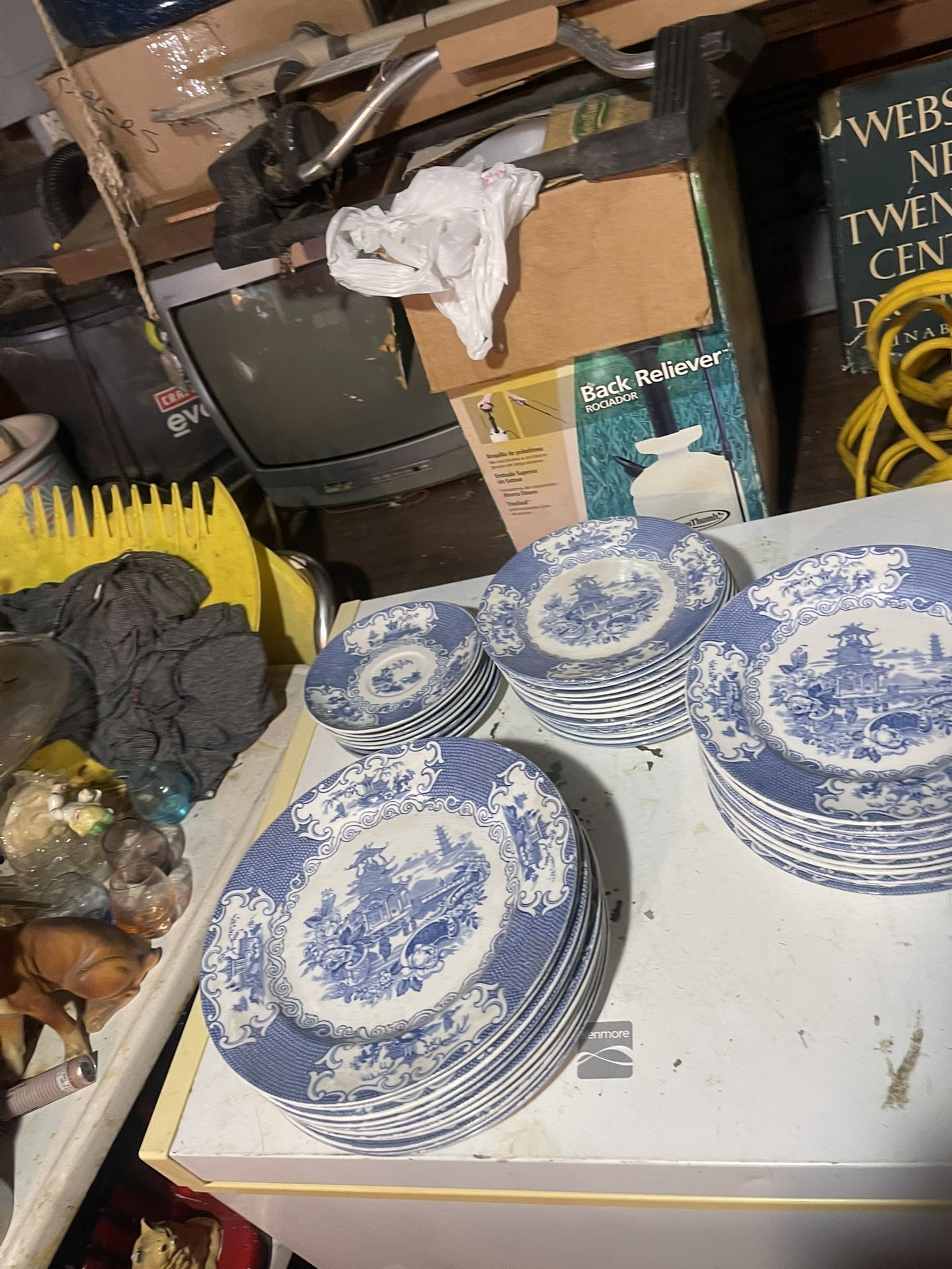 Allerton‘S Blue Willow Chinese Motif English Made 44 Piece