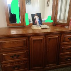 Queen Bed Frame And Mirror 