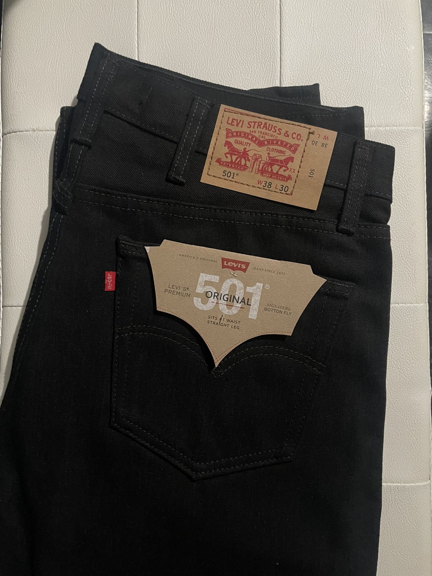 Levis