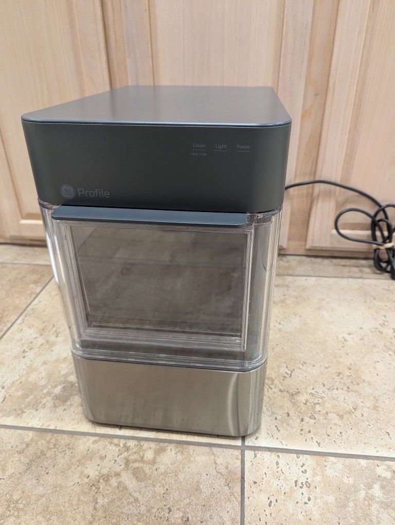 GE Profile Opal 2.0 Nugget Ice Maker