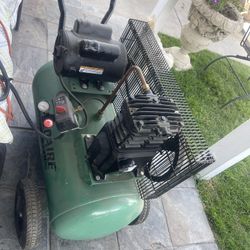 Compressor Speedaire  20 Gallon  2 Hp  135 Psi Like new works great Cost me $1100