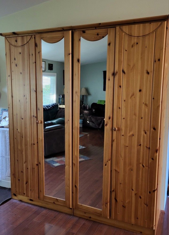 Price Reduced - Solid Wood 4-door Wardrobe with Mirrored Doors