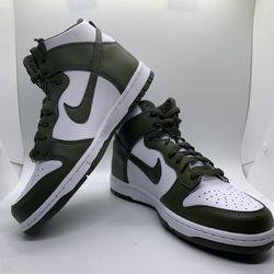 Nike Cargo Khaki Kids Dunk High. Size 7Y Deadstock. Brand New and Unworn. In Hand Ready to ship.