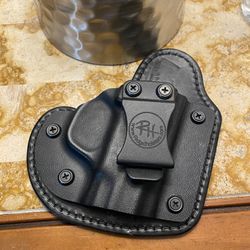 Iwb M&p Shields Holster Like new. 