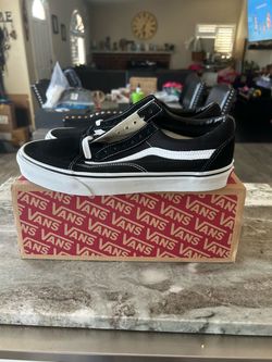 9M Vans Old Skool Black and white
