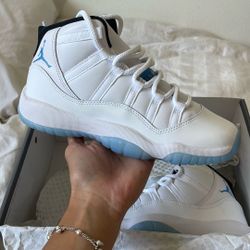 Jordan 11 Retro Legend Blue 