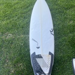 Surfboard - Shortboard 5’9
