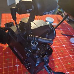 Camara  Nikon 83 X 4k 