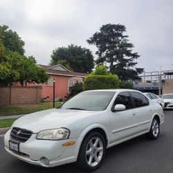 2000 Nissan Maxima SE