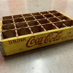 Vintage 1969 WENATCHEE WASH. Wa Coca Cola Coke 24 Yellow wood Crate