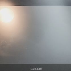 WACOM Cintiq 22HD Tablets DTK2(contact info removed) (No Pen)