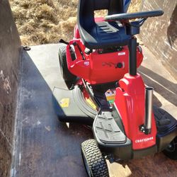 CRAFTSMAN R110 Gas Lawn tractor