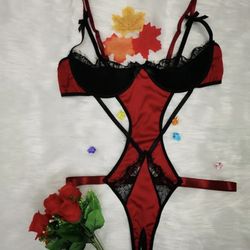 Plus Size Lingerie Set