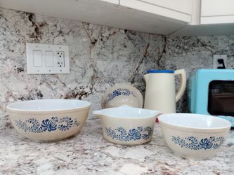 Pyrex 60's Mid-Century Modern Baking/Mixing Bowls