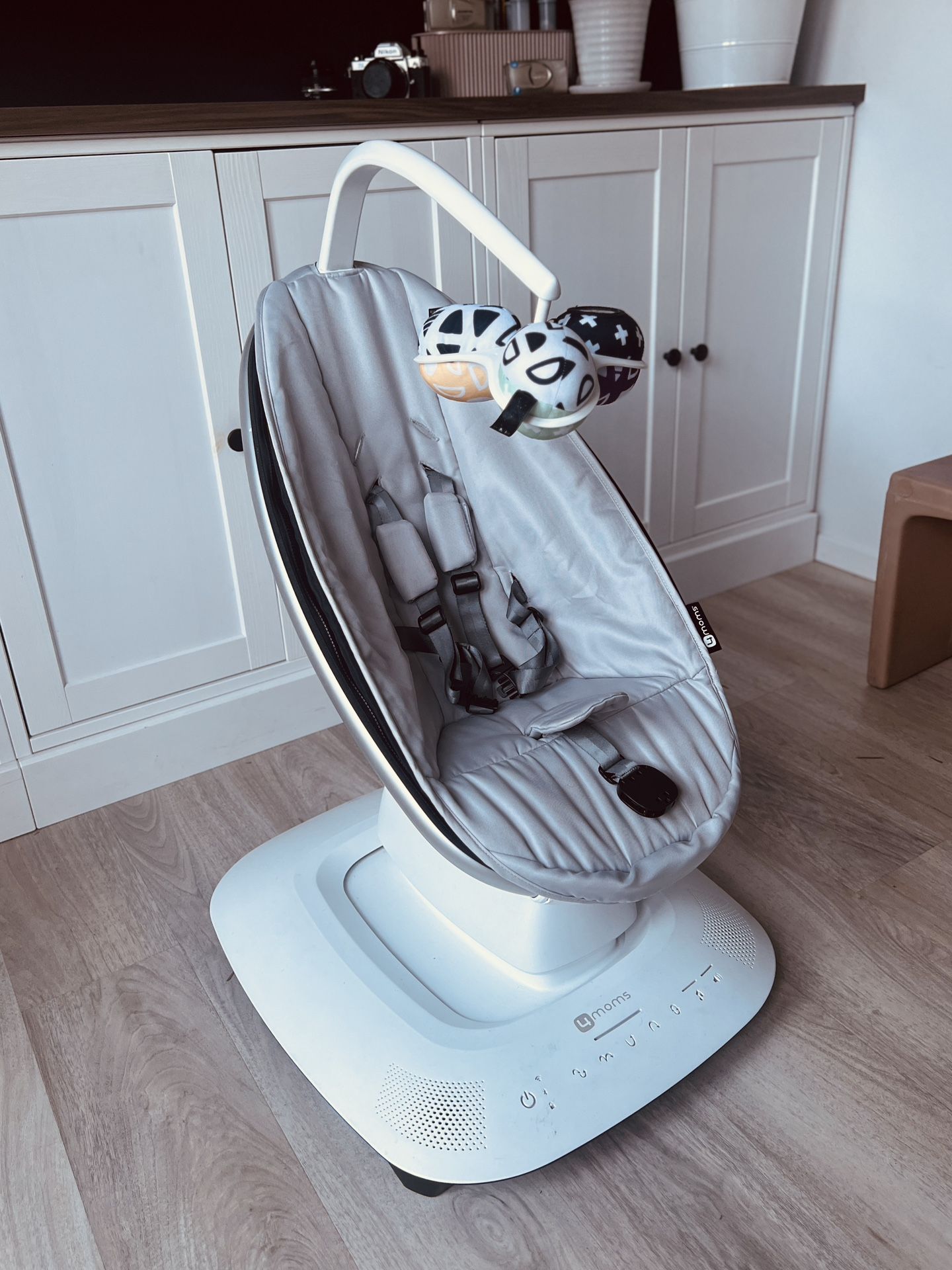 4Moms Mamaroo Swing - grey