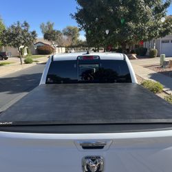 LEER ROLLITUP Soft Tonneau Cover - Fits 2019-2024 Ram 1500 (DT) 5'7" Bed