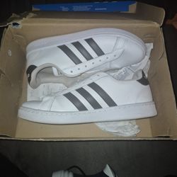 Adidas Grand Court Shoes 
