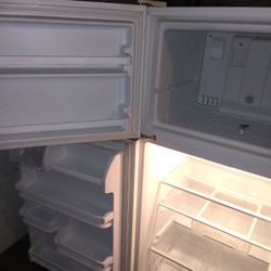 Whirlpool Nightmare Before Christmas 19.0 Cu Ft Fridge/Freezer 