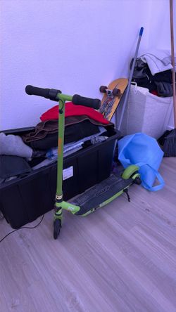 Razor black label e90 electric scooter green