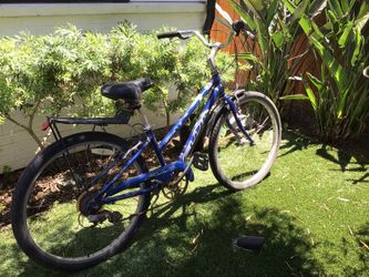 Fuji bike with gears