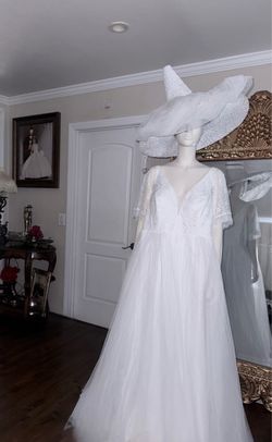 White Witch Gown (New w tags)