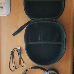 Bluetooth headphones