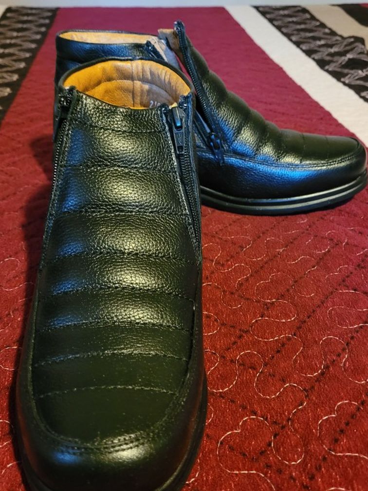 New Black Work Boots