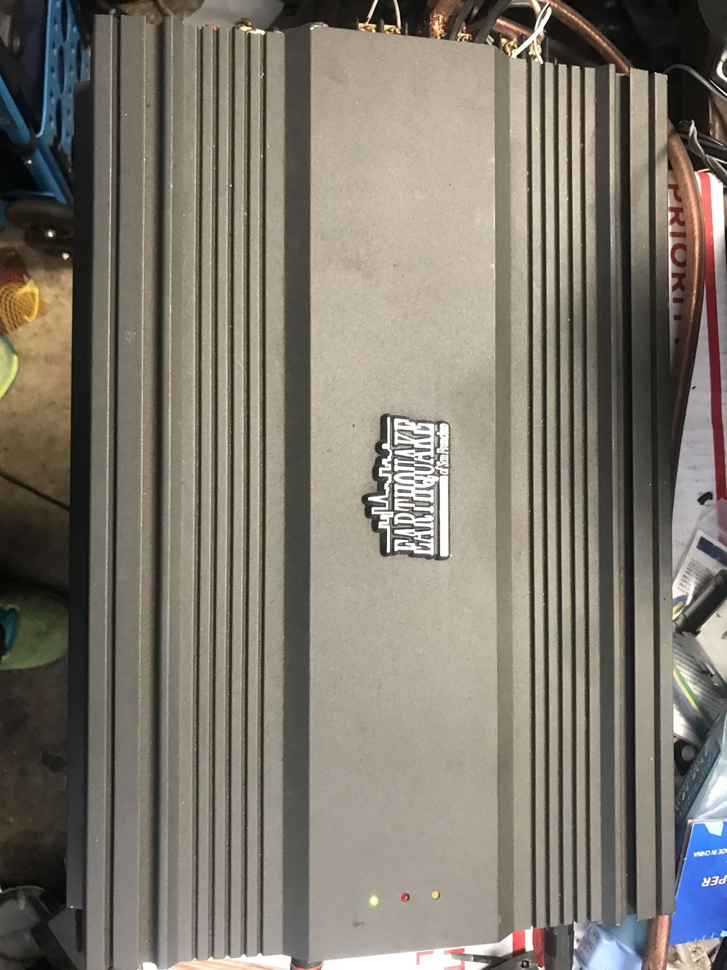 Old school Earthquake power house 120.3 6 channels amplifier