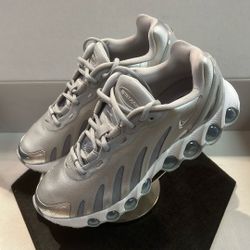 NIKE AIR MAX DN8 “WOLF GREY METALLIC SILVER”