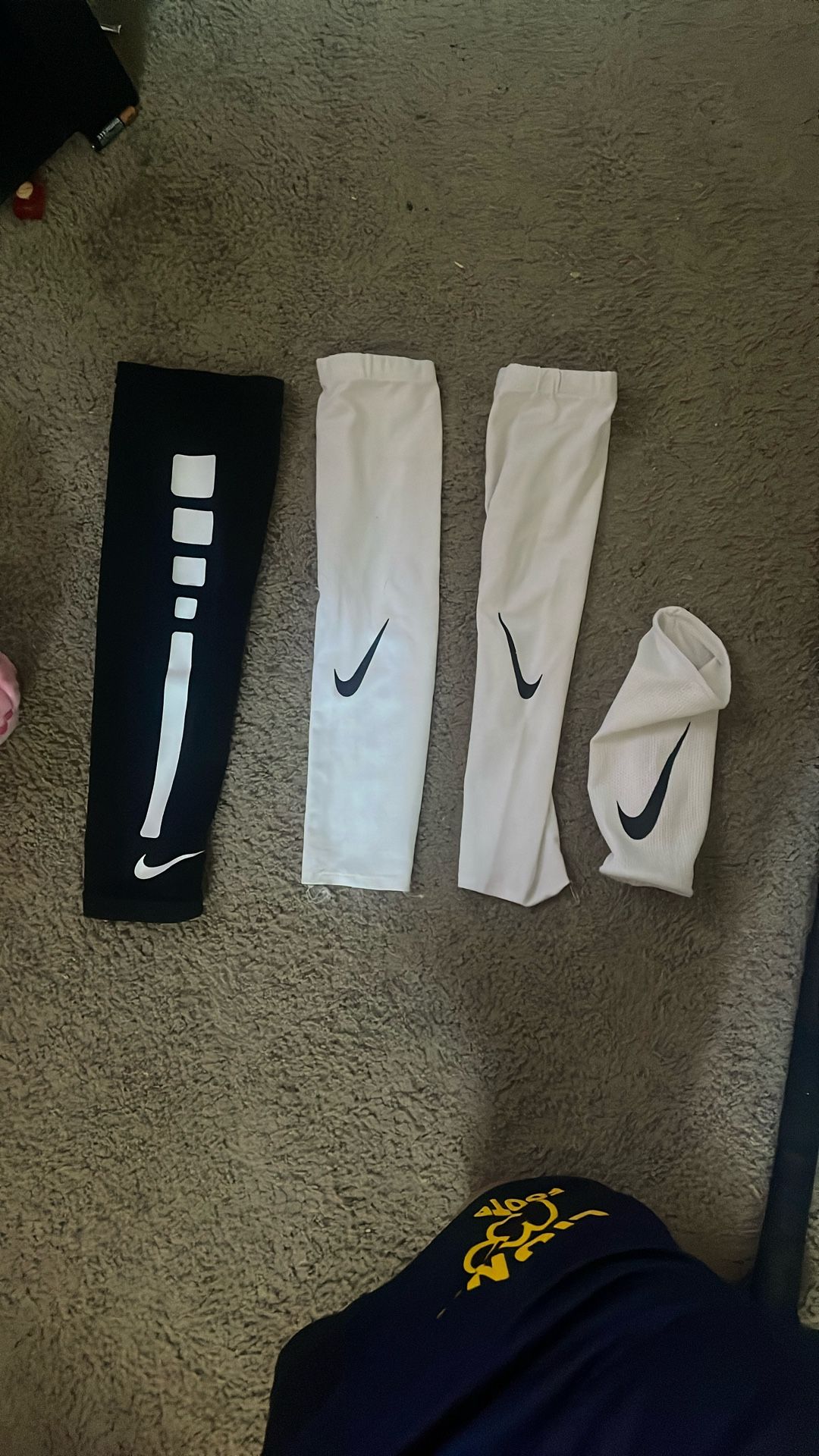 nike sleeves 