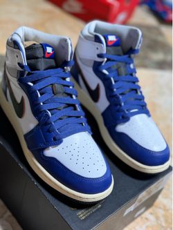 BRAND NEW- Retro Jordan 1s ‘DEEP ROYAL’ Size 7men/8.5 women.