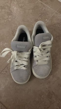 Kids shoes