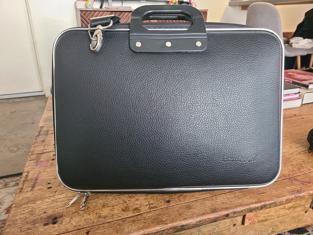 Bombata Laptop Briefcase