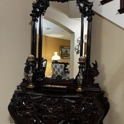 Italian Mirror Stand