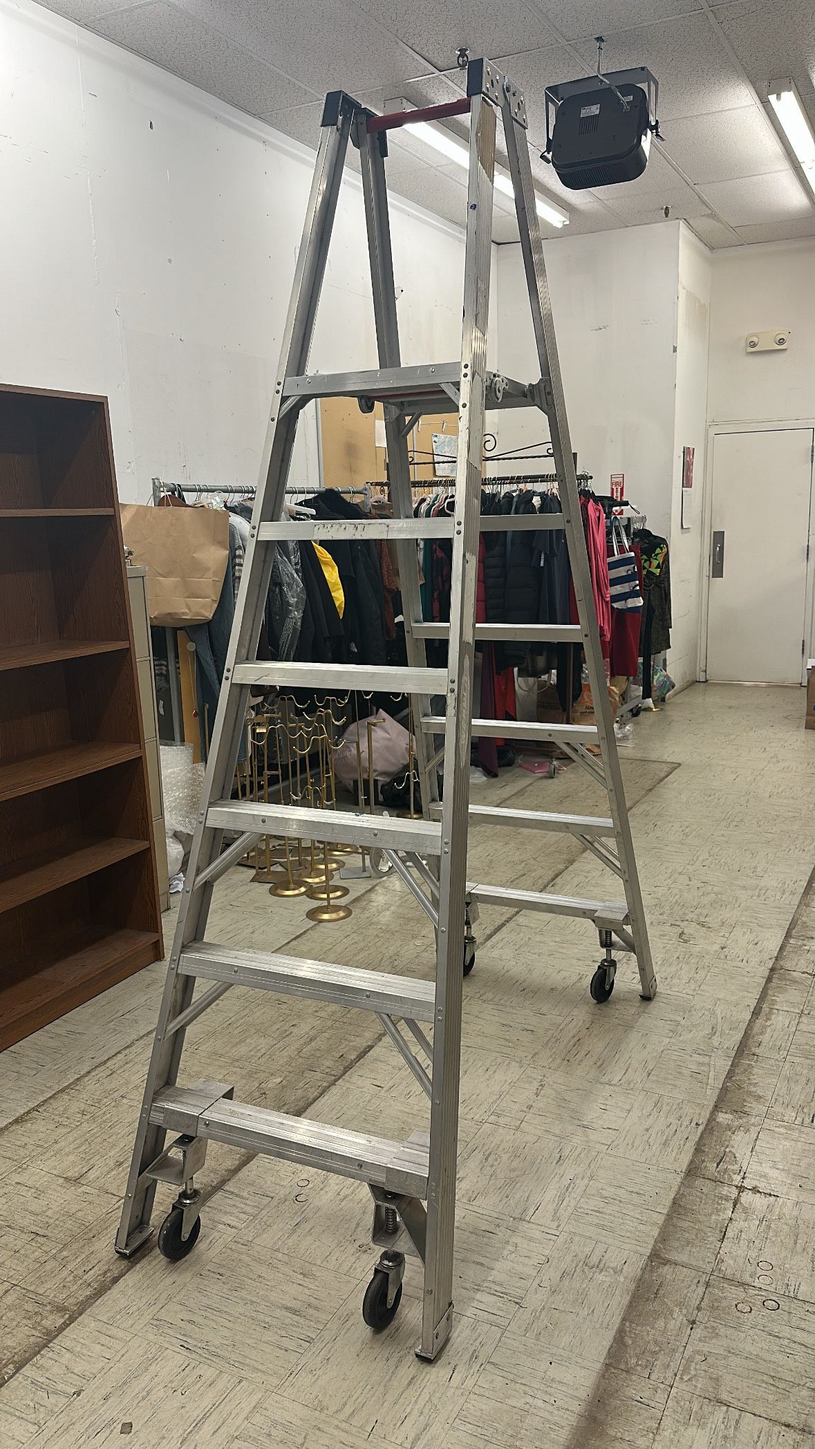 6ft Ladder On Wheels