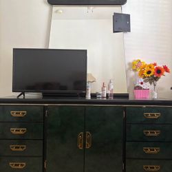 Mirrored Dresser and Nightstand